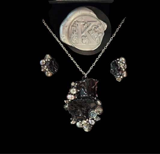 Complete KUOLMi Black pearl