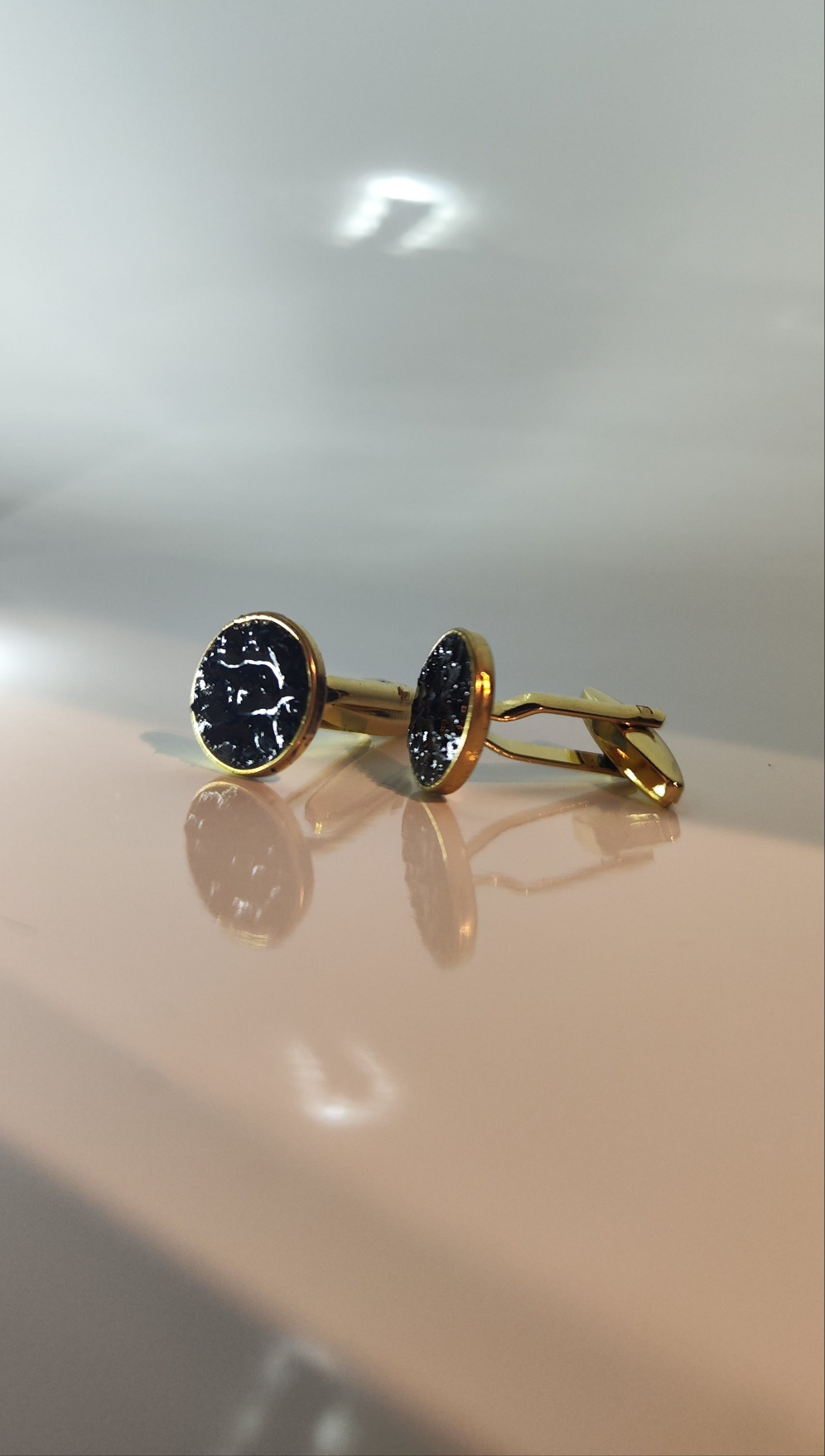 KUOLMi Veles cufflinks