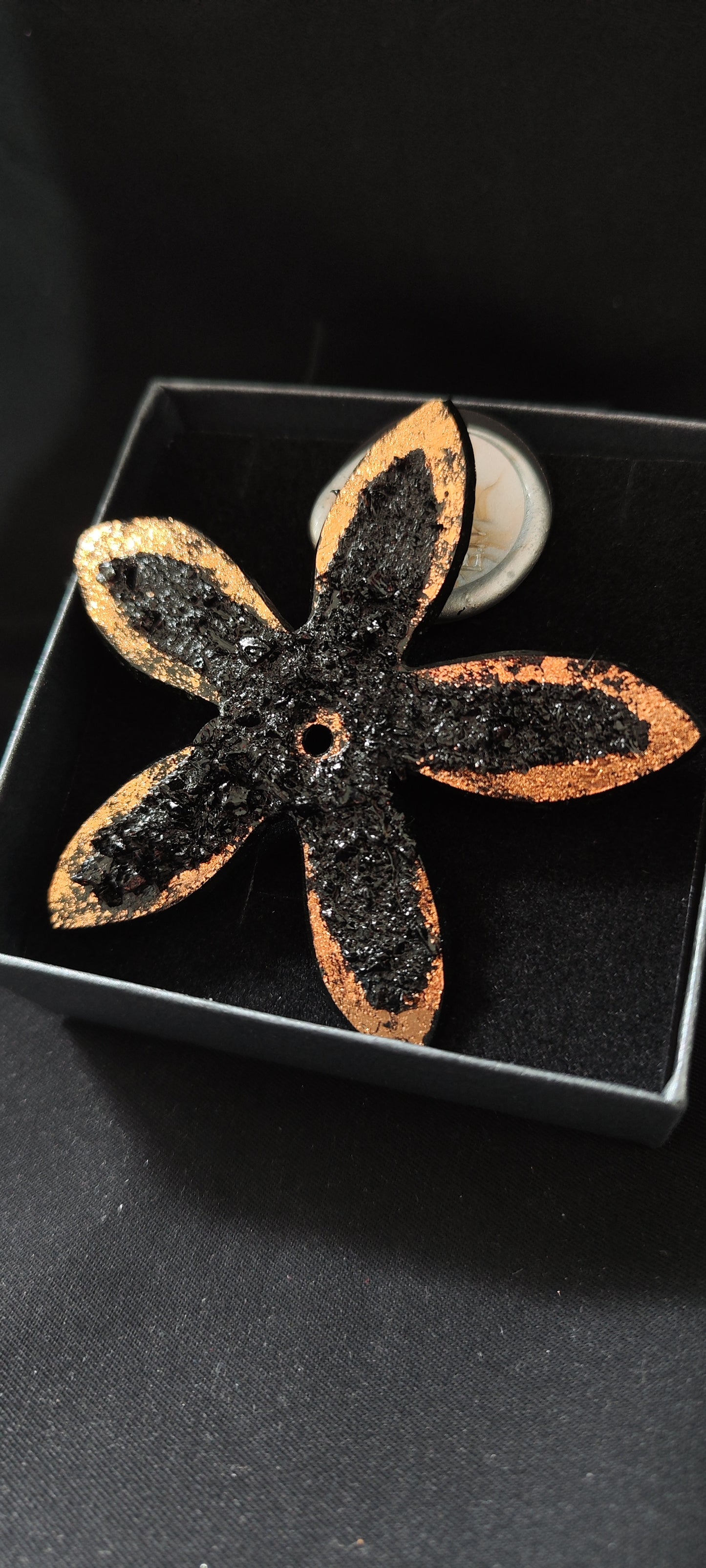 Brooch KUOLMi Rose