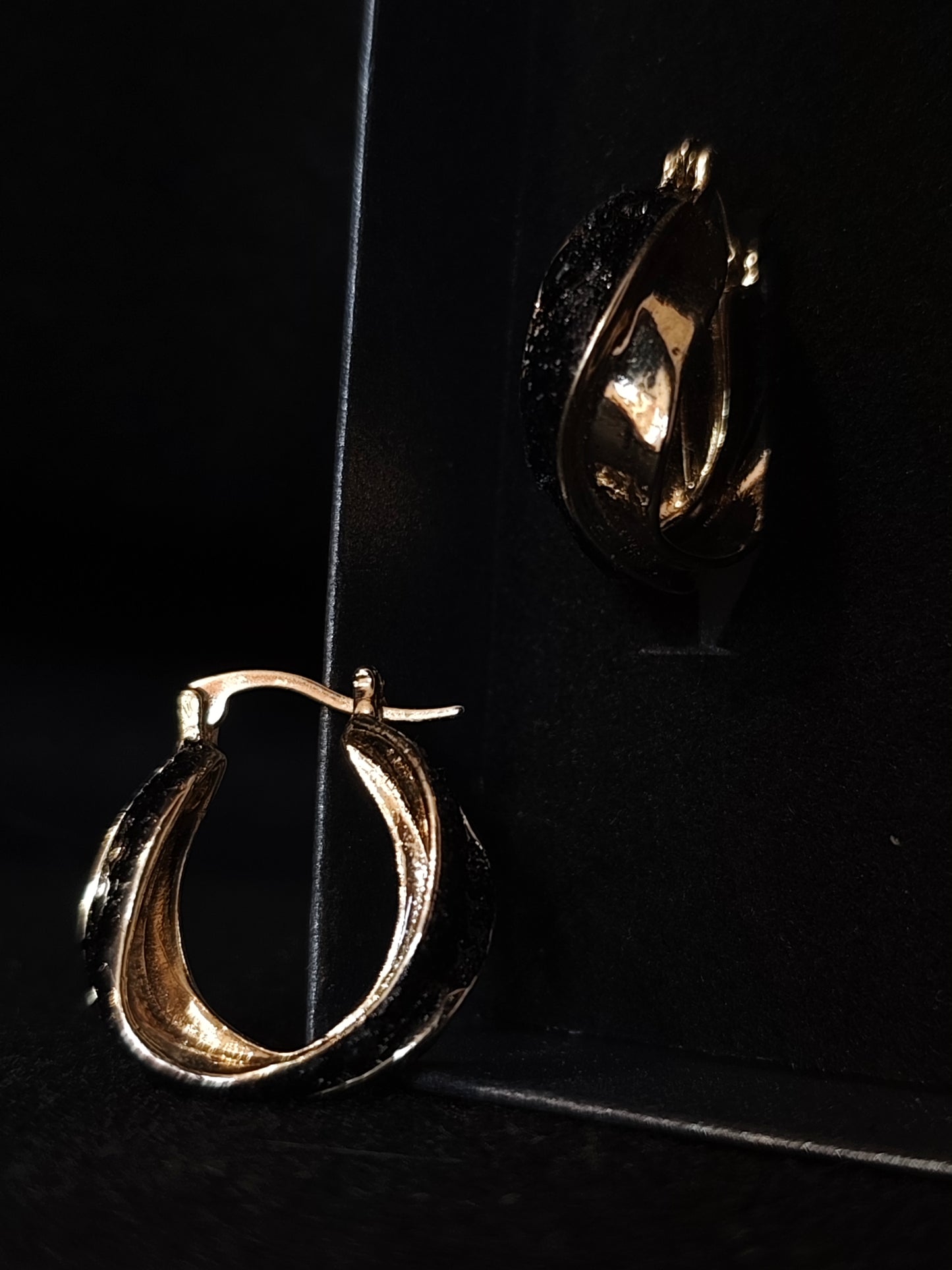 Rinke, earrings with coal, KUOLMi nakit premog