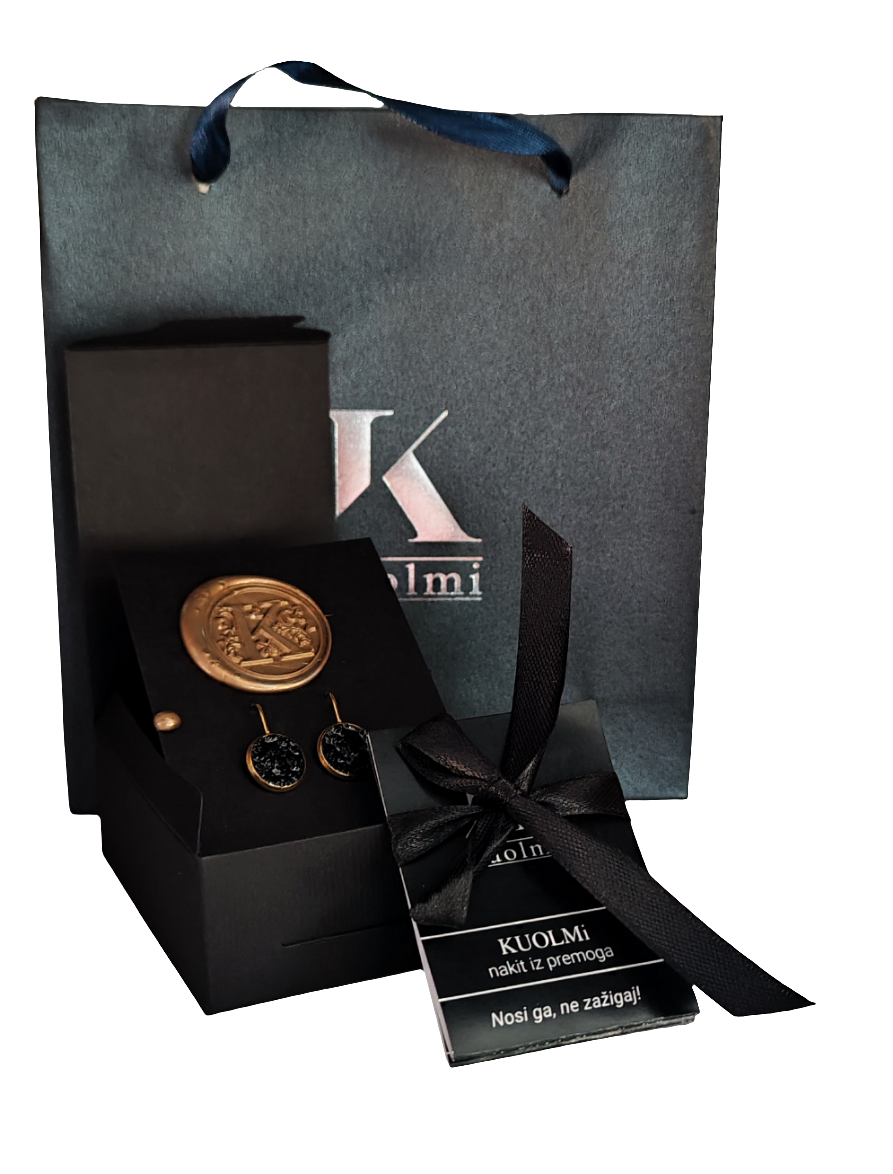 KUOLMi Goldie Hanging Earrings
