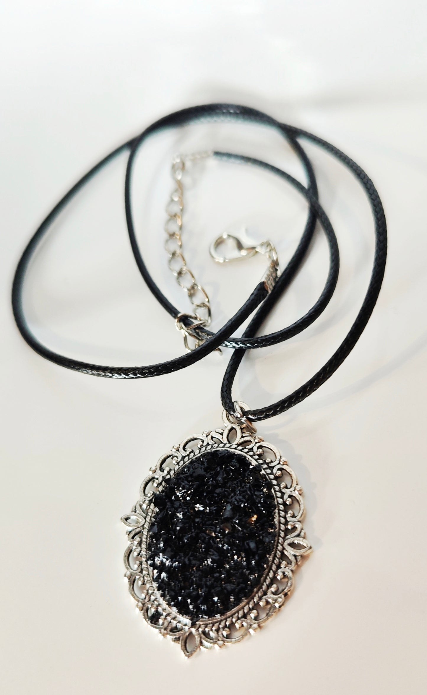 bracelet leather black natural stone special xmas gift for him boys men jewelry luxury special gift holidays coal kuolmi zapestnica za moške moška zapestnica komplet črn nakit božično darilo zanj bozic darilo za oba premog kuolmi marjeta hribar