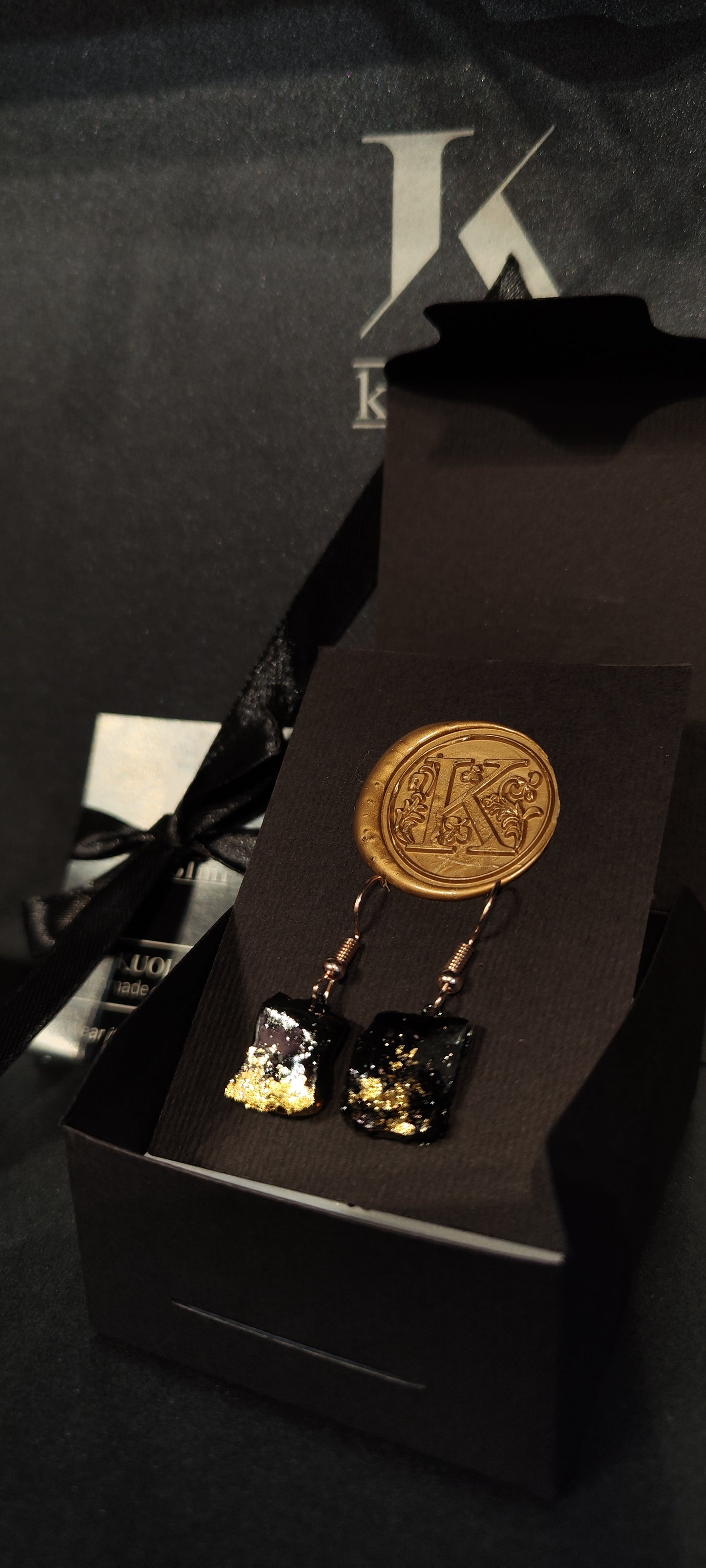KUOLMi Gold Hanging Earrings