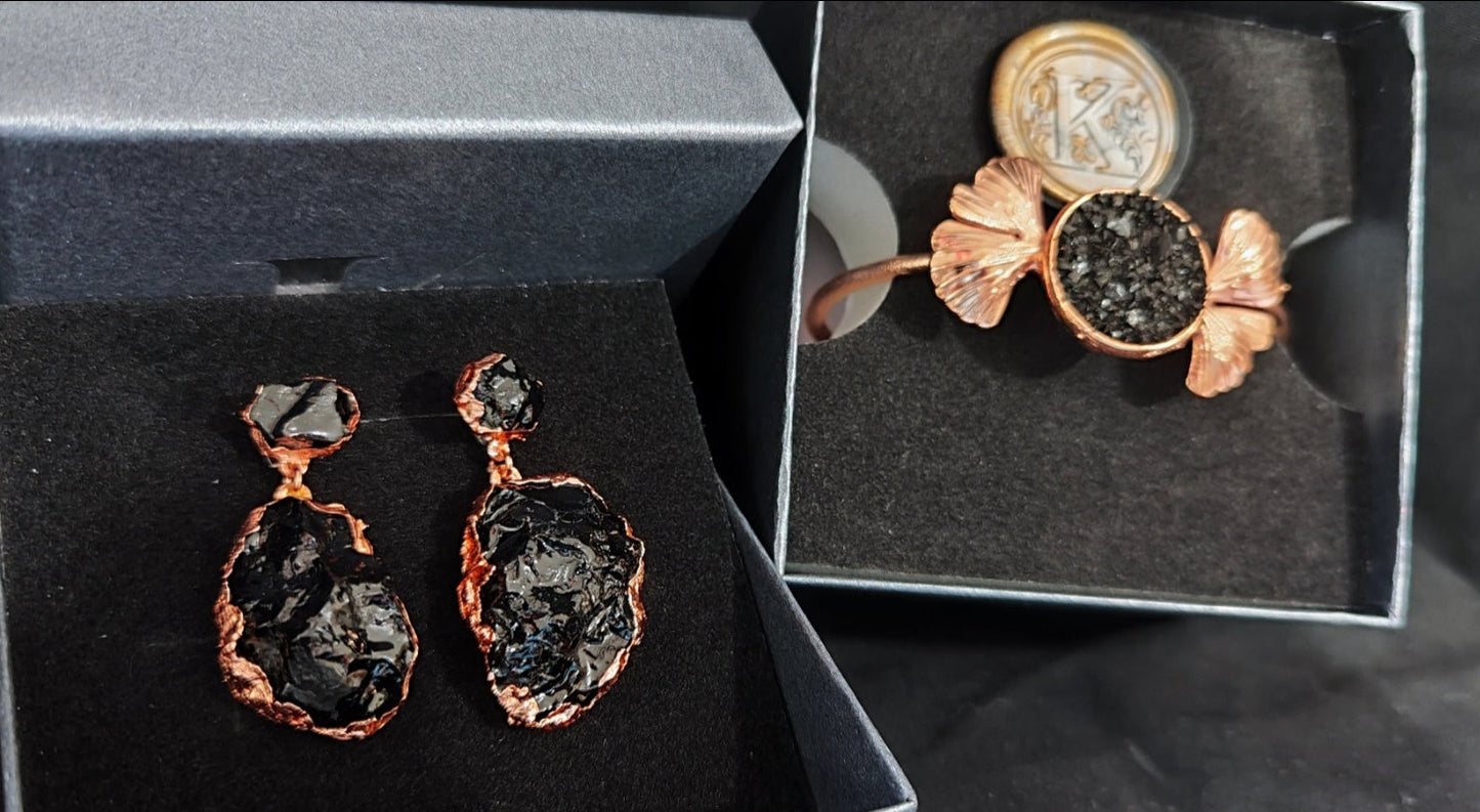 earrings set etsy longdrop copper luxury love black large handmade for oval face brands bridal got modern natural rosegold silver unique european jewelry kpop nz pinterest shop type titanium charmsuhani viseči veliki kirurško jeklo rože roza ročno delo antialergijski medicinski klip premog kamen premog kuolmi marjeta hribar