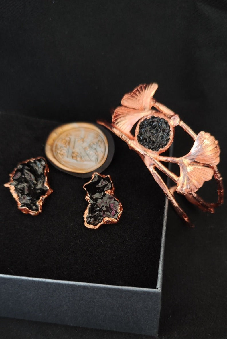 earrings set etsy longdrop copper luxury love black large handmade for oval face brands bridal got modern natural rosegold silver unique european jewelry kpop nz pinterest shop type titanium charmsuhani viseči veliki kirurško jeklo rože roza ročno delo antialergijski medicinski klip premog kamen premog kuolmi marjeta hribar zapestnica ginko bracelet special gift darilo komplet rože roze charms jewellry natural