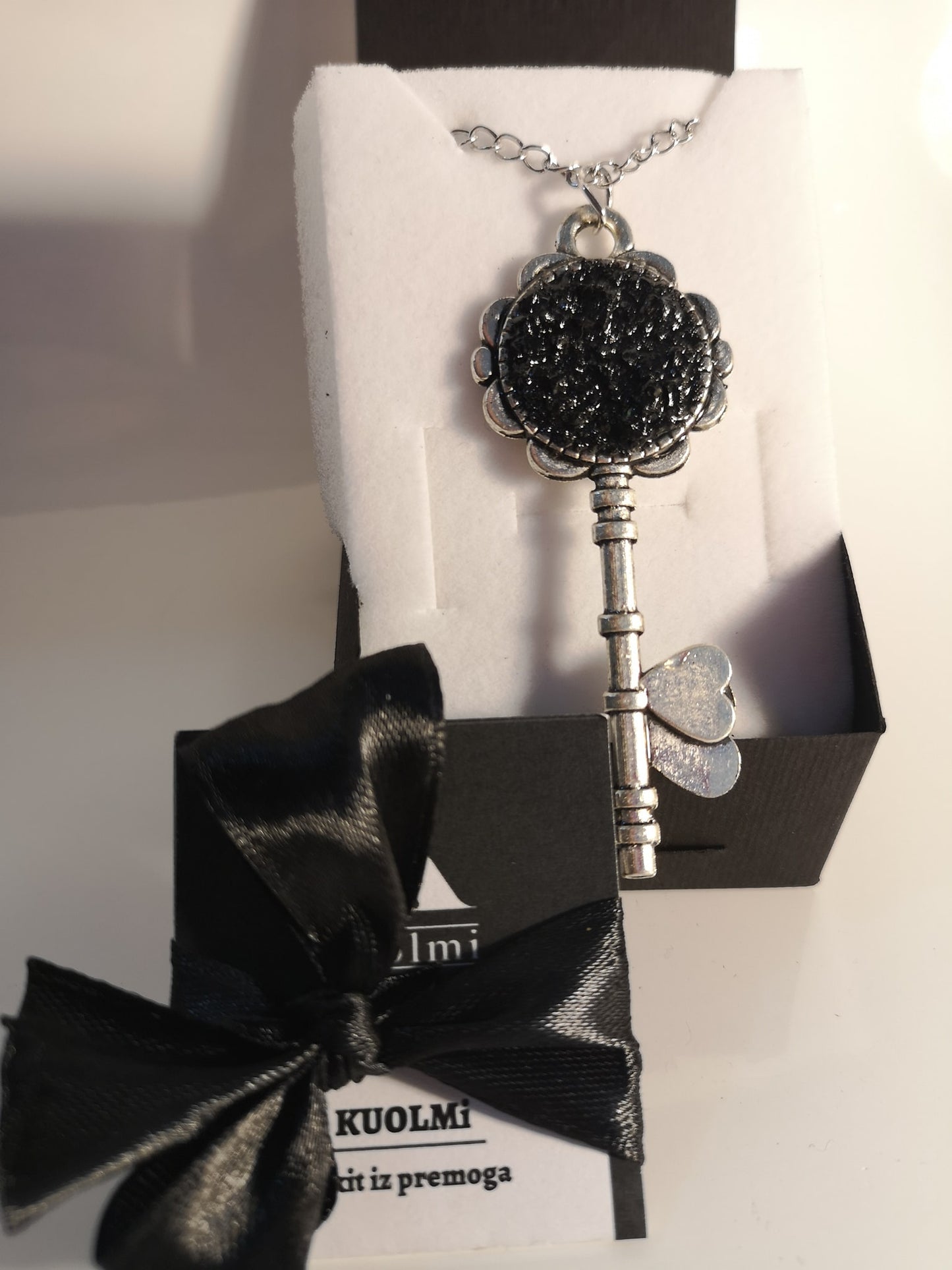 Verižica The Key