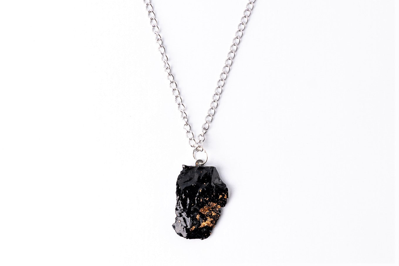 This beautiful necklace combines an edgy attitude and a contemporary feel. A perfect mix of styles and very comfortable to wear. Wear it in black or white for the subtle and stylish upgrade of the styling. Try it in rich, solid colors, too, because it is going to look awesome with a red or purple blouse. With this necklace, winter sweaters won’t be boring anymore, and in summer try it on a simple top. Just don’t save it for special occasions. Because the special occasion is every day!