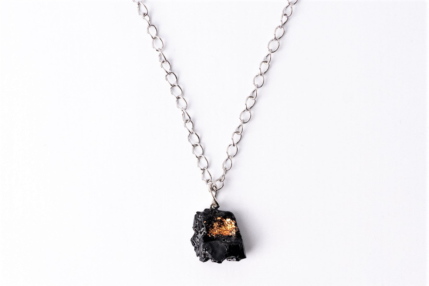 This beautiful necklace combines an edgy attitude and a contemporary feel. A perfect mix of styles and very comfortable to wear. Wear it in black or white for the subtle and stylish upgrade of the styling. Try it in rich, solid colors, too, because it is going to look awesome with a red or purple blouse. With this necklace, winter sweaters won’t be boring anymore, and in summer try it on a simple top. Just don’t save it for special occasions. Because the special occasion is every day!
