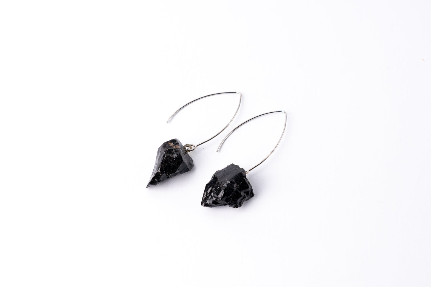 The 10 million-year-old stone will shine on you with all its brilliance. Try to combine these earrings with your daily outfit. It also looks special when you wear just one earring! The hooks are made of stainless steel: the color stays the same, the material is very durable, and causes no allergies. And most important, say goodbye to heavy earrings that feel uncomfortable – with KUOLMi, comfort always comes first!