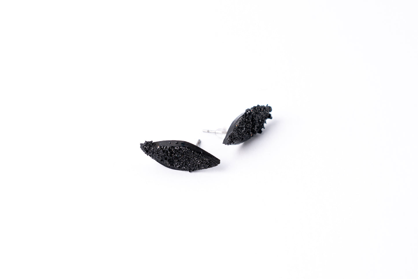 earrings, earrings set, etsy, butterfly, charms, stainless steel, for oval face, long drop, luxury, love, large, black, brands, bridal, big, modern, violet, gold, silver, black, rosegold, round, round face, unique, european, clip on, handmade, jewelry, jewellry, kpop, nz, pinterest, shop, sunflower, type, titanium, uhani, viseči, srebrni, zlati, vijolični, kirursko jeklo, za pripet, rože, roze, roza, ročno delo, antialergijski, medicinski, kamen, naravni, narava, belo zlato, premog, kuolmi, marjeta hribar,