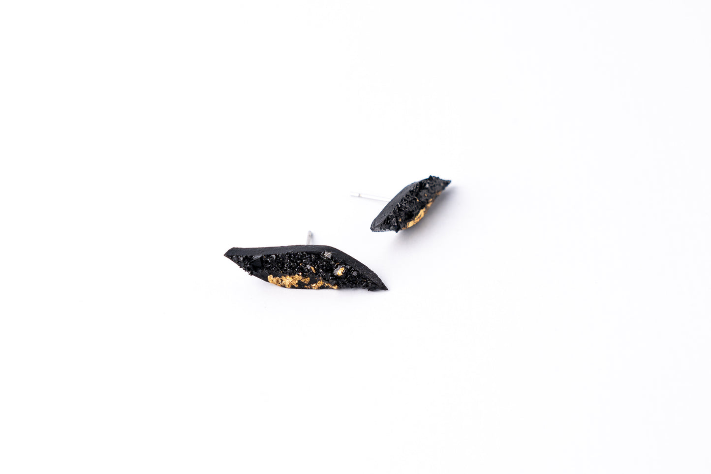 earrings, earrings set, etsy, butterfly, charms, stainless steel, for oval face, long drop, luxury, love, large, black, brands, bridal, big, modern, violet, gold, silver, black, rosegold, round, round face, unique, european, clip on, handmade, jewelry, jewellry, kpop, nz, pinterest, shop, sunflower, type, titanium, uhani, viseči, srebrni, zlati, vijolični, kirursko jeklo, za pripet, rože, roze, roza, ročno delo, antialergijski, medicinski, kamen, naravni, narava, belo zlato, premog, kuolmi, marjeta hribar,