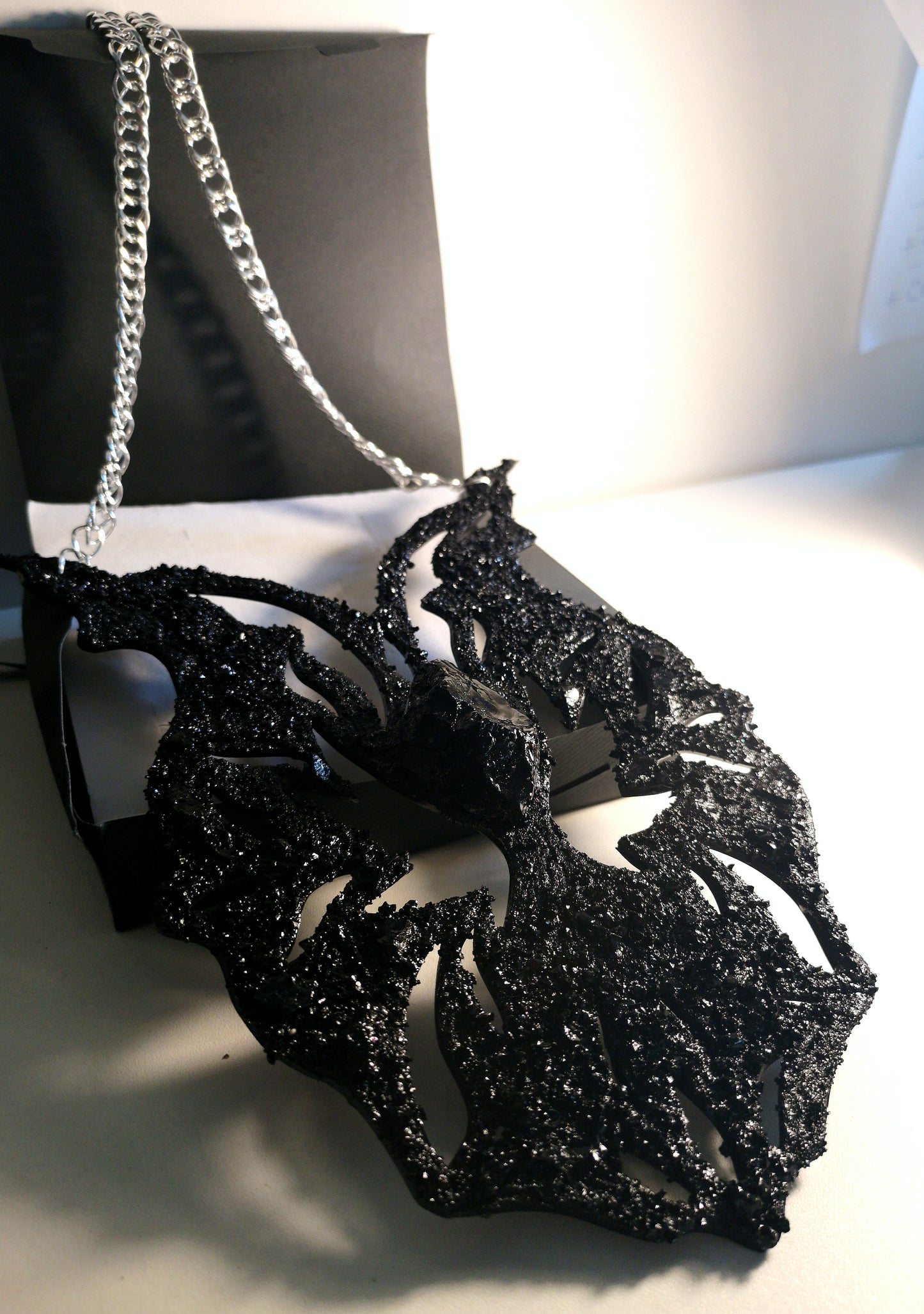This beautiful necklace combines edge and a contemporary feel. A perfect mix of styles and very comfortable to wear. The KUOLMi Necklace is made of 10 million-year-old stone. Wear it in black or white for the stylish upgrade of the styling. Try it in rich, solid colors, too, because it is going to look awesome with a red or purple blouse. With this necklace, winter sweaters won’t be boring anymore. Just don’t save it for special occasions. Because the special occasion is every day!