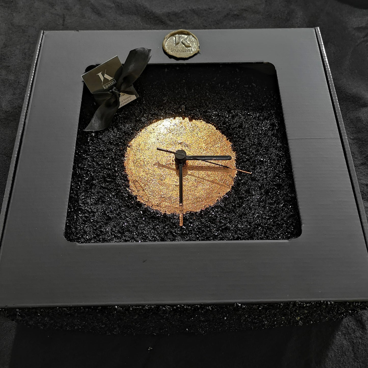 Kuolmi wall clock