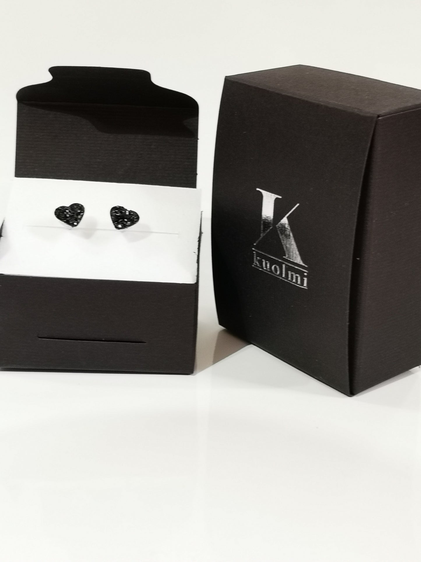 earrings, earrings set, etsy, butterfly, charms, stainless steel, for oval face, long drop, luxury, love, large, black, brands, bridal, big, modern, violet, gold, silver, black, rosegold, round, round face, unique, european, clip on, handmade, jewelry, jewellry, kpop, nz, pinterest, shop, sunflower, type, titanium, uhani, viseči, srebrni, zlati, vijolični, kirursko jeklo, za pripet, rože, roze, roza, ročno delo, antialergijski, medicinski, kamen, naravni, narava, belo zlato, premog, kuolmi, marjeta hribar,