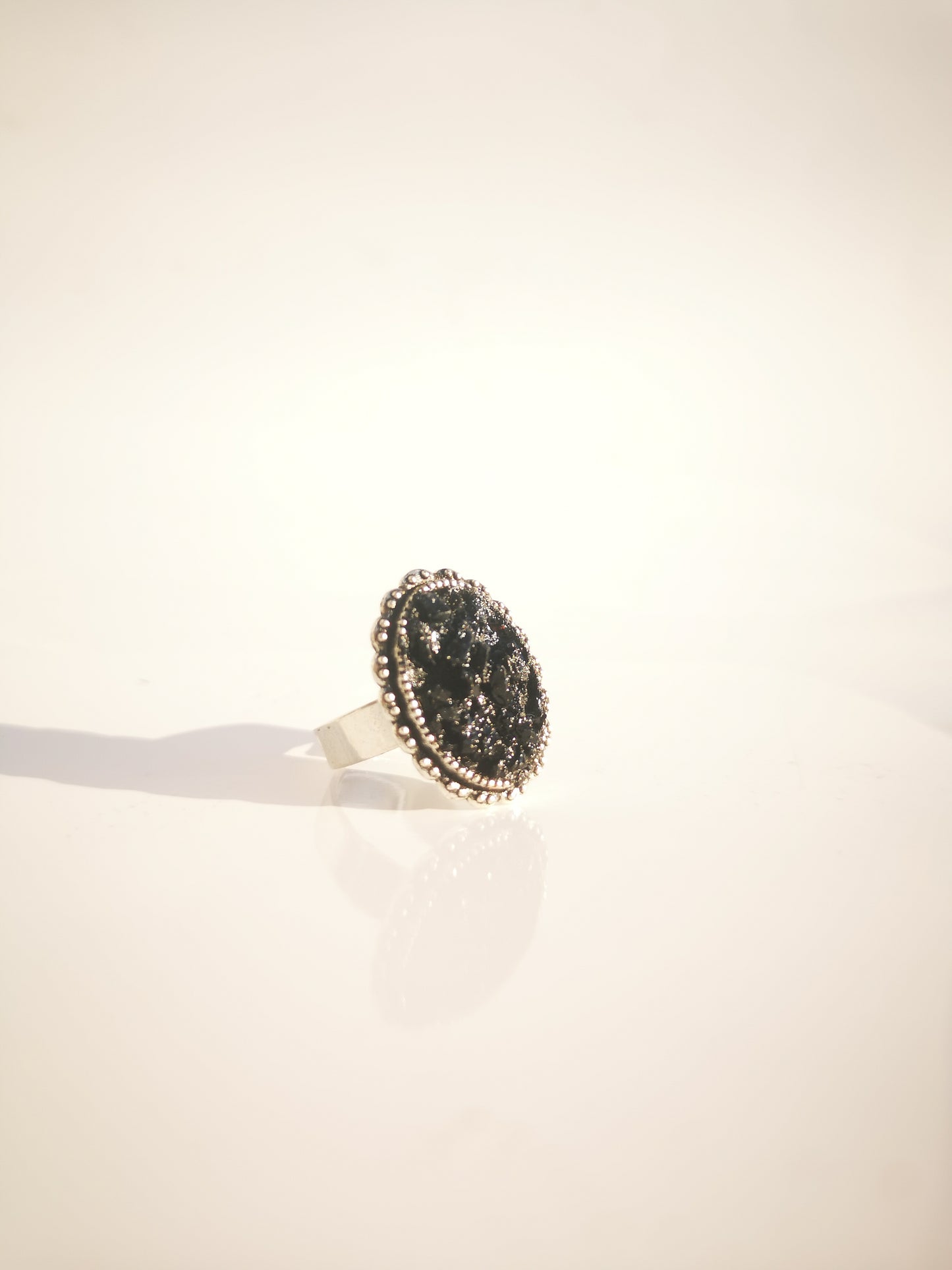 KUOLMi Oval Ring