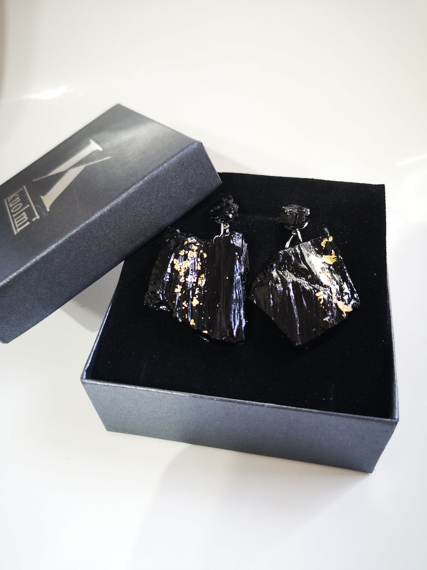 earrings, earrings set, etsy, butterfly, charms, stainless steel, for oval face, long drop, luxury, love, large, black, brands, bridal, big, modern, violet, gold, silver, black, rosegold, round, round face, unique, european, clip on, handmade, jewelry, jewellry, kpop, nz, pinterest, shop, sunflower, type, titanium, uhani, viseči, srebrni, zlati, vijolični, kirursko jeklo, za pripet, rože, roze, roza, ročno delo, antialergijski, medicinski, kamen, naravni, narava, belo zlato, premog, kuolmi, marjeta hribar,