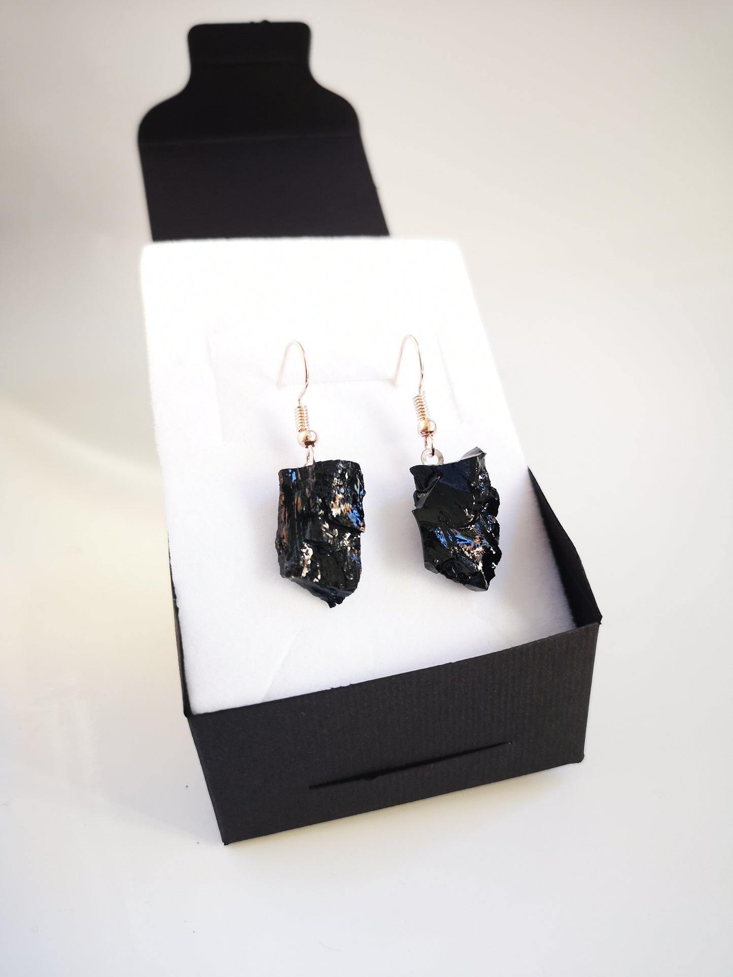 earrings, earrings set, etsy, butterfly, charms, stainless steel, for oval face, long drop, luxury, love, large, black, brands, bridal, big, modern, violet, gold, silver, black, rosegold, round, round face, unique, european, clip on, handmade, jewelry, jewellry, kpop, nz, pinterest, shop, sunflower, type, titanium, uhani, viseči, srebrni, zlati, vijolični, kirursko jeklo, za pripet, rože, roze, roza, ročno delo, antialergijski, medicinski, kamen, naravni, narava, belo zlato, premog, kuolmi, marjeta hribar,