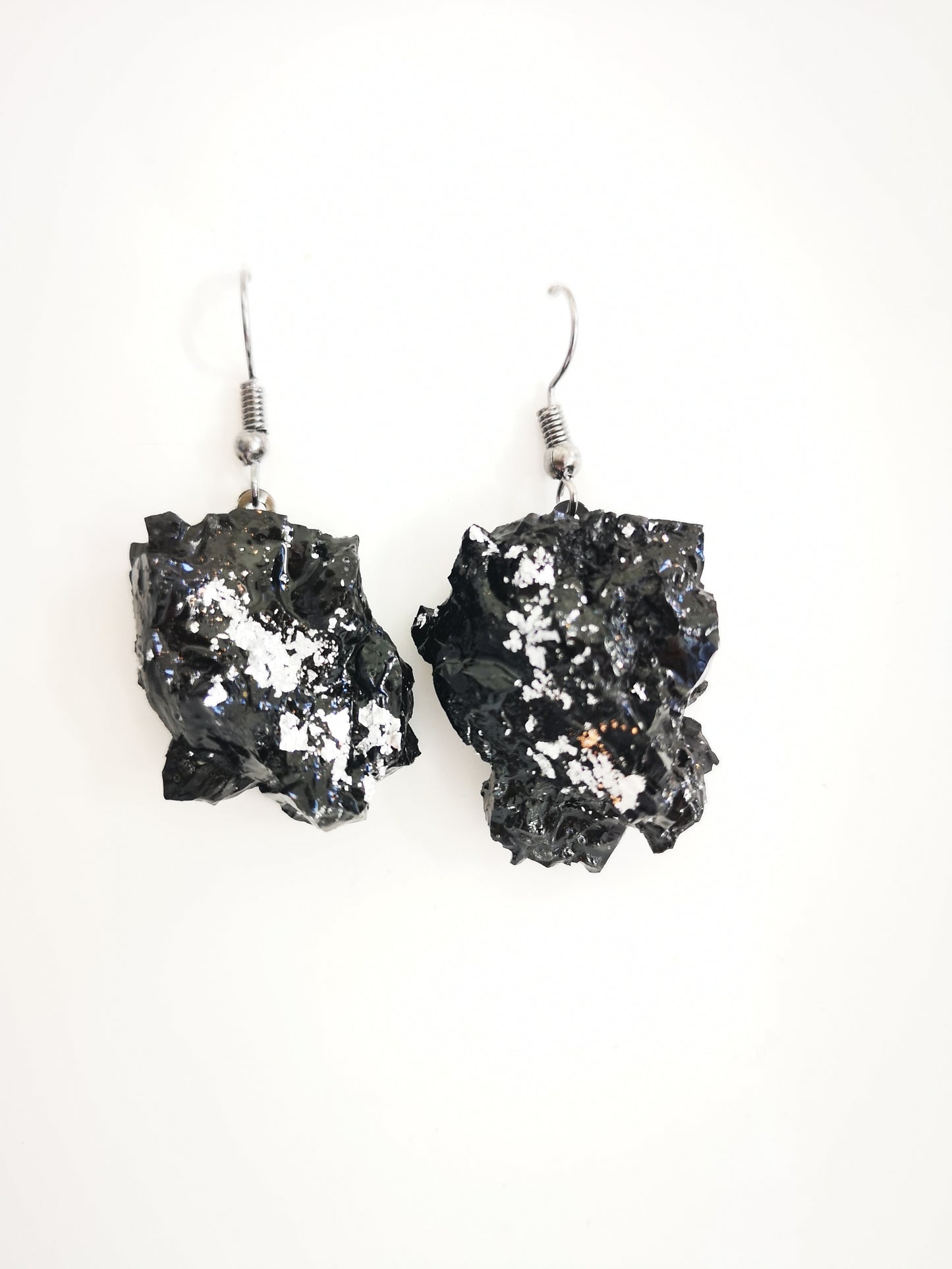 earrings, earrings set, etsy, butterfly, charms, stainless steel, for oval face, long drop, luxury, love, large, black, brands, bridal, big, modern, violet, gold, silver, black, rosegold, round, round face, unique, european, clip on, handmade, jewelry, jewellry, kpop, nz, pinterest, shop, sunflower, type, titanium, uhani, viseči, srebrni, zlati, vijolični, kirursko jeklo, za pripet, rože, roze, roza, ročno delo, antialergijski, medicinski, kamen, naravni, narava, belo zlato, premog, kuolmi, marjeta hribar,