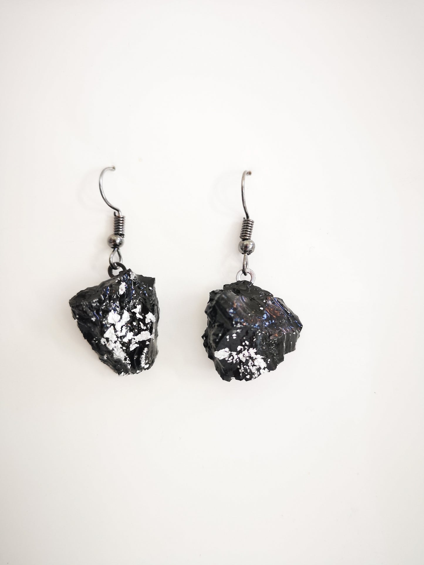 earrings, earrings set, etsy, butterfly, charms, stainless steel, for oval face, long drop, luxury, love, large, black, brands, bridal, big, modern, violet, gold, silver, black, rosegold, round, round face, unique, european, clip on, handmade, jewelry, jewellry, kpop, nz, pinterest, shop, sunflower, type, titanium, uhani, viseči, srebrni, zlati, vijolični, kirursko jeklo, za pripet, rože, roze, roza, ročno delo, antialergijski, medicinski, kamen, naravni, narava, belo zlato, premog, kuolmi, marjeta hribar,
