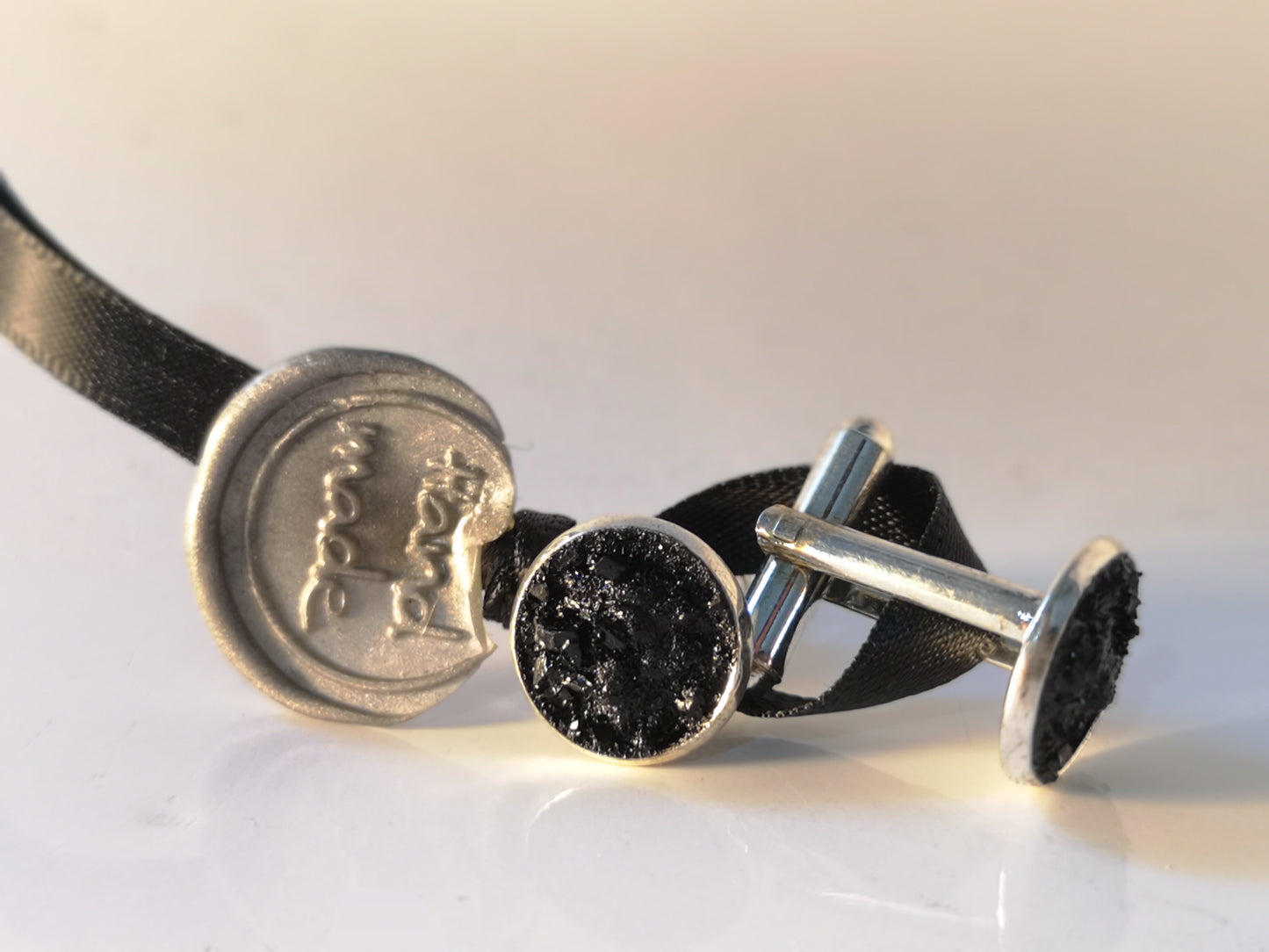 KUOLMi Veles cufflinks