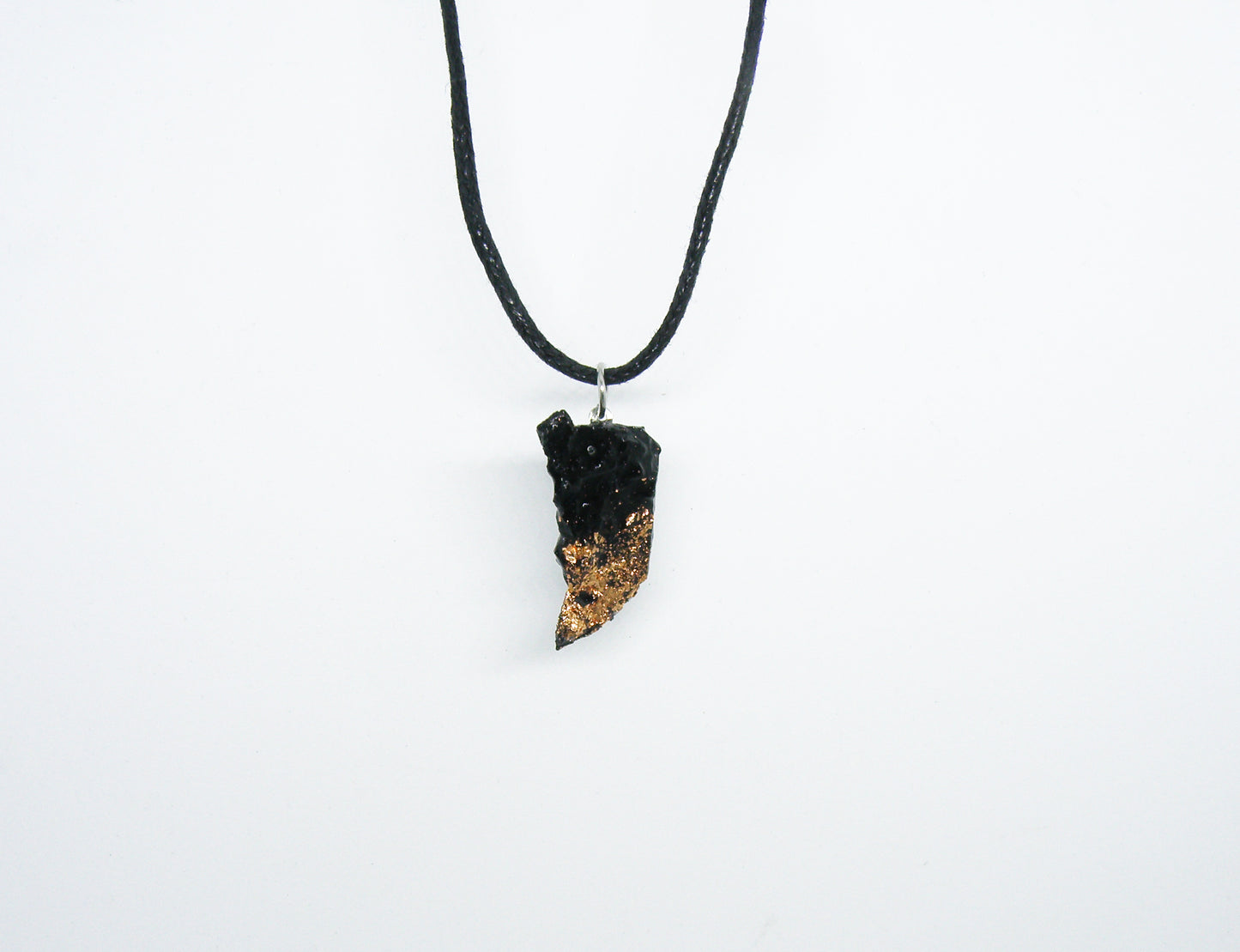 KUOLMi cord necklace