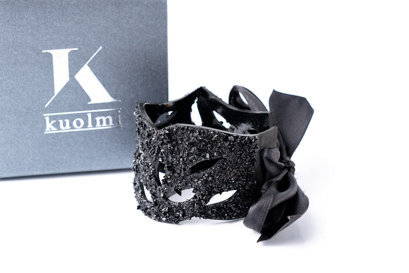 The KUOLMi Lace bracelet is made of 10 million-year-old coal. Due to its black luster and special organic shape, you will be noticed at all times. This bracelet will instantly upgrade your styling. A statement piece that combines edgy attitude and high fashion. You can choose a different style every day and upgrade it with this bracelet. You will rock them all- formal dress and high heels or something casual. This bracelet goes great with high heels, flip flops, and everything in between.