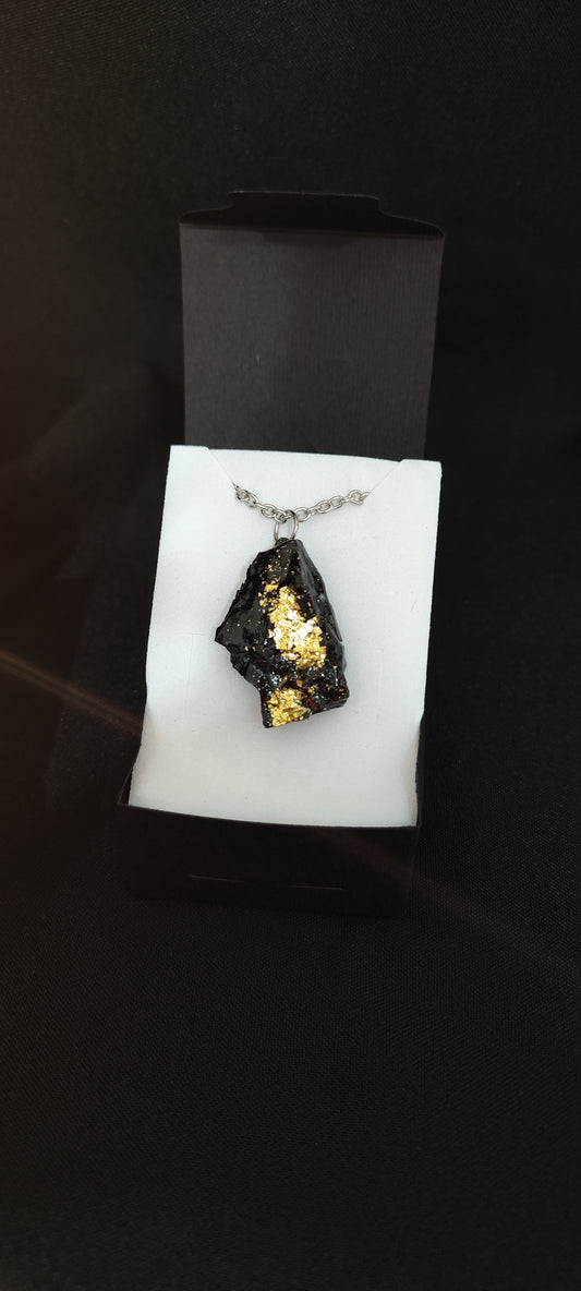 KUOLMi Gold Necklace