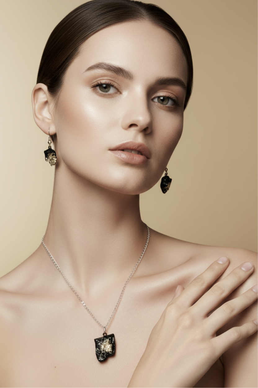 Komplet KUOLMi z visečimi uhani