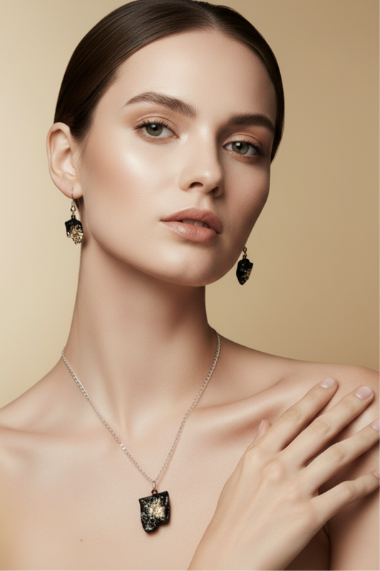 Komplet KUOLMi z visečimi uhani