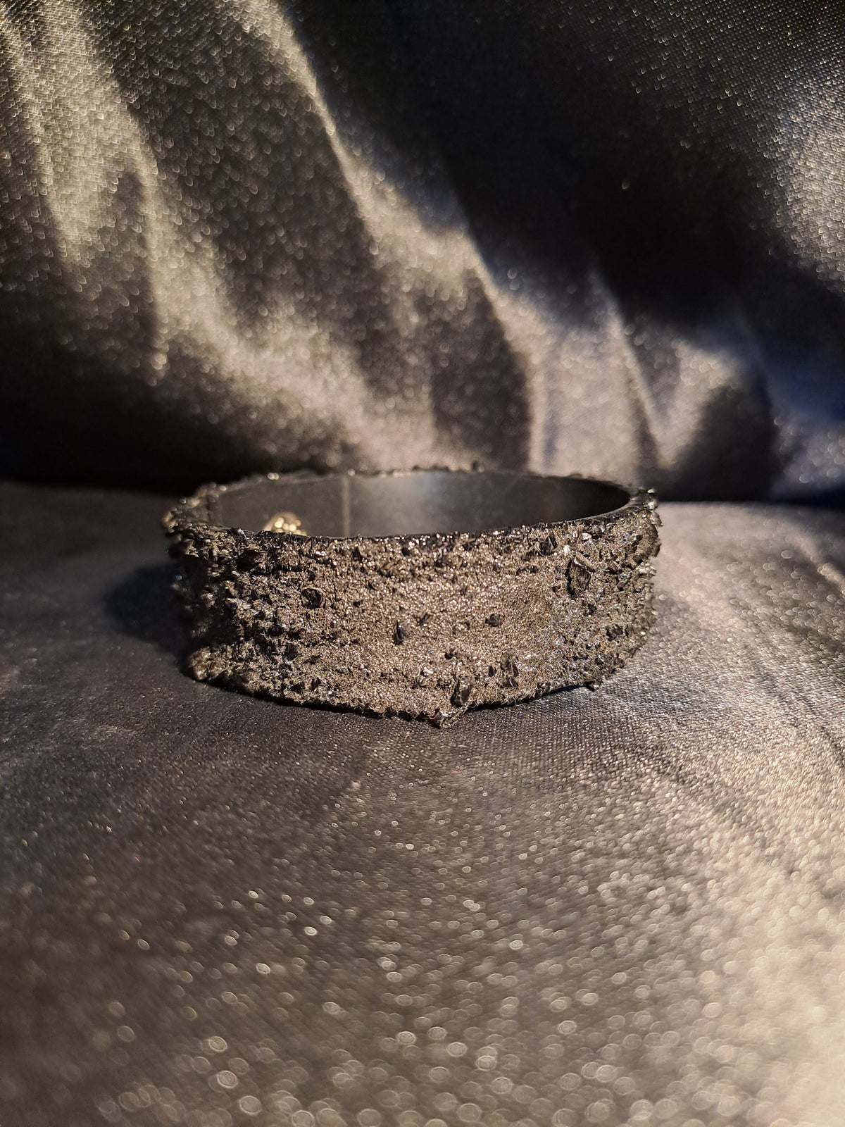 Zapestnica Rock Button